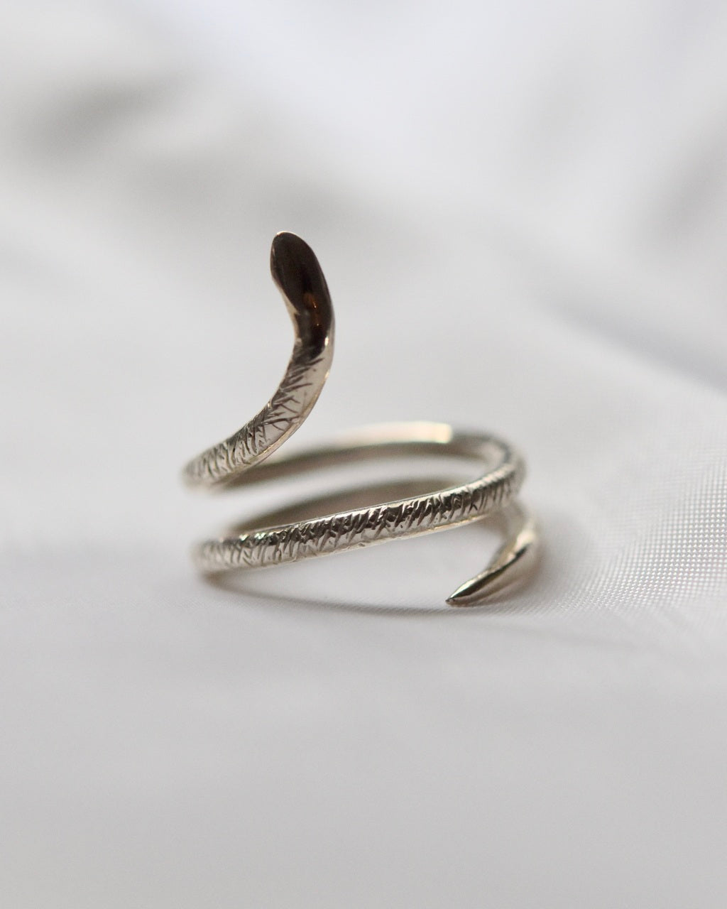 Bicha ring