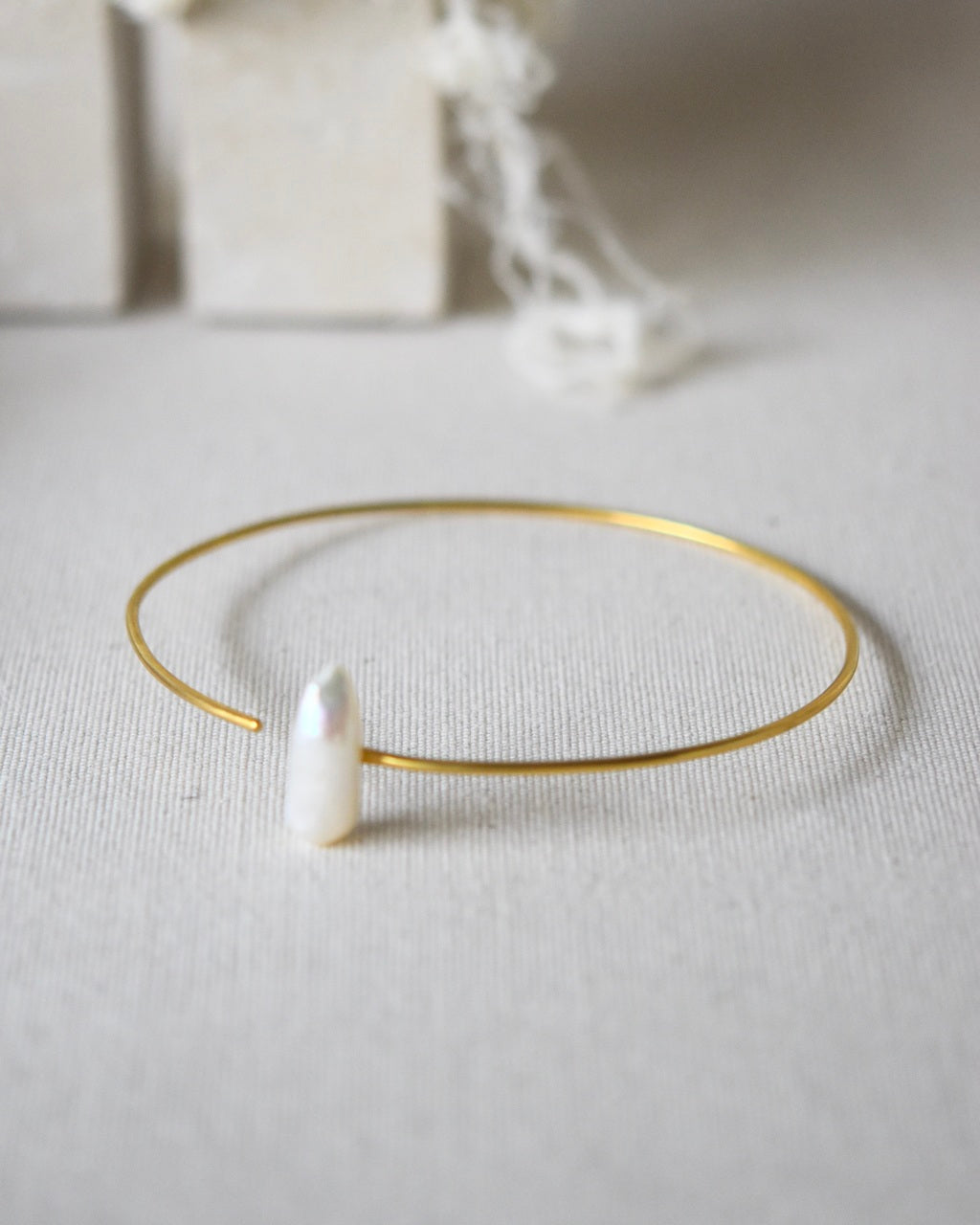 Ursula choker