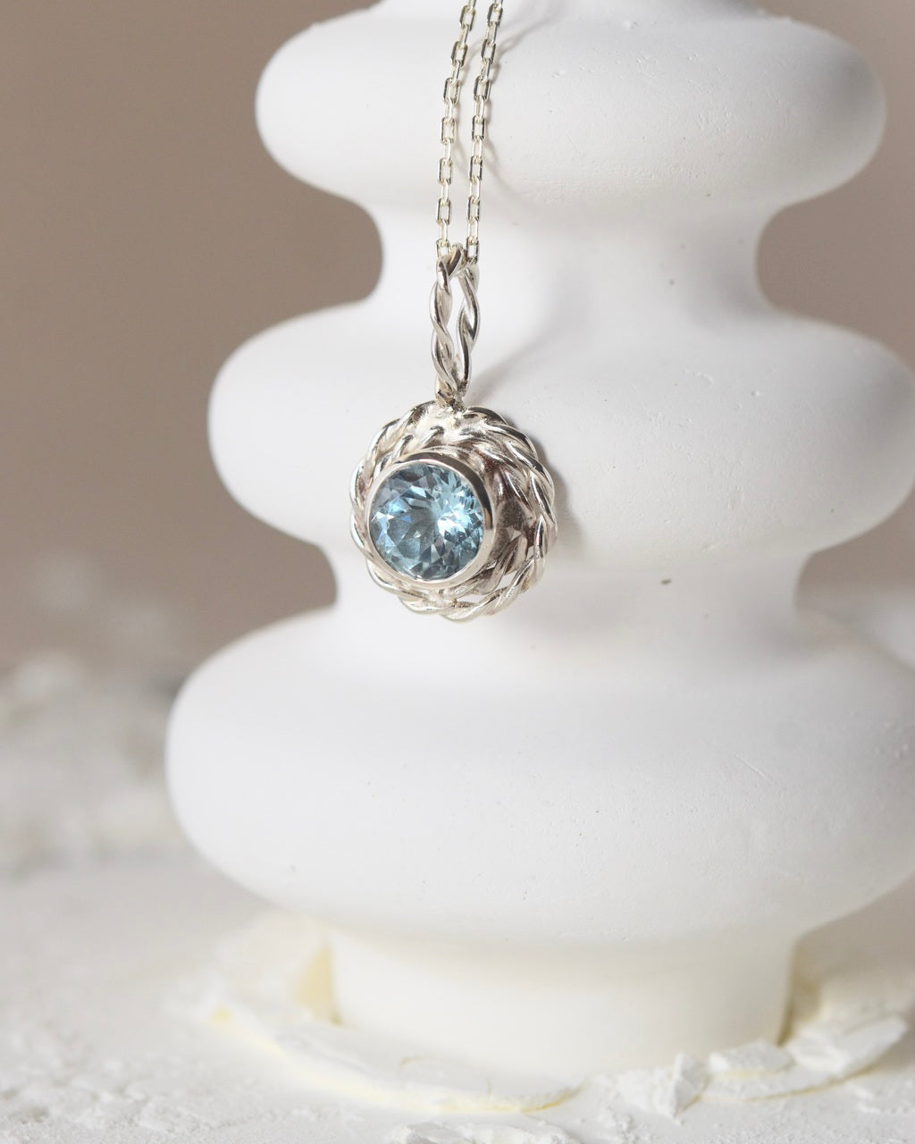 Message necklace