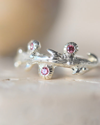 The Roses ring