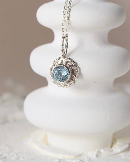 Message necklace